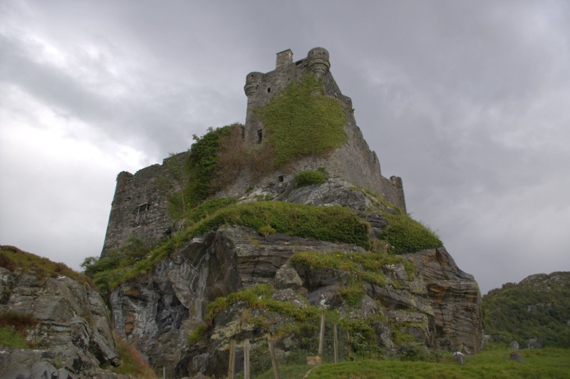Dramatic ruin of Castle Tioram